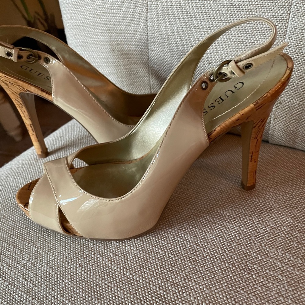 GUESS nude patent leather platform sandals
